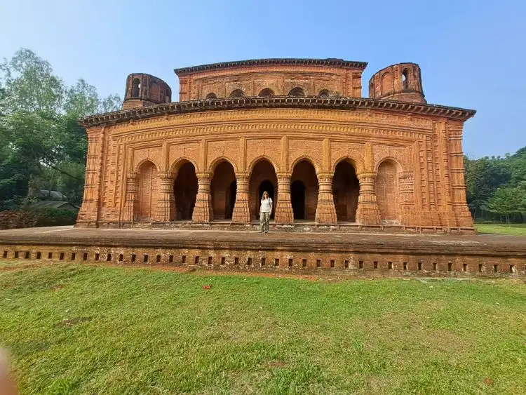 Nava Ratna Temple